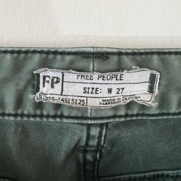 Free People Green Sueded Sateen Zipper Back Skinny Jeans Size 27 - Picture 7 of 7